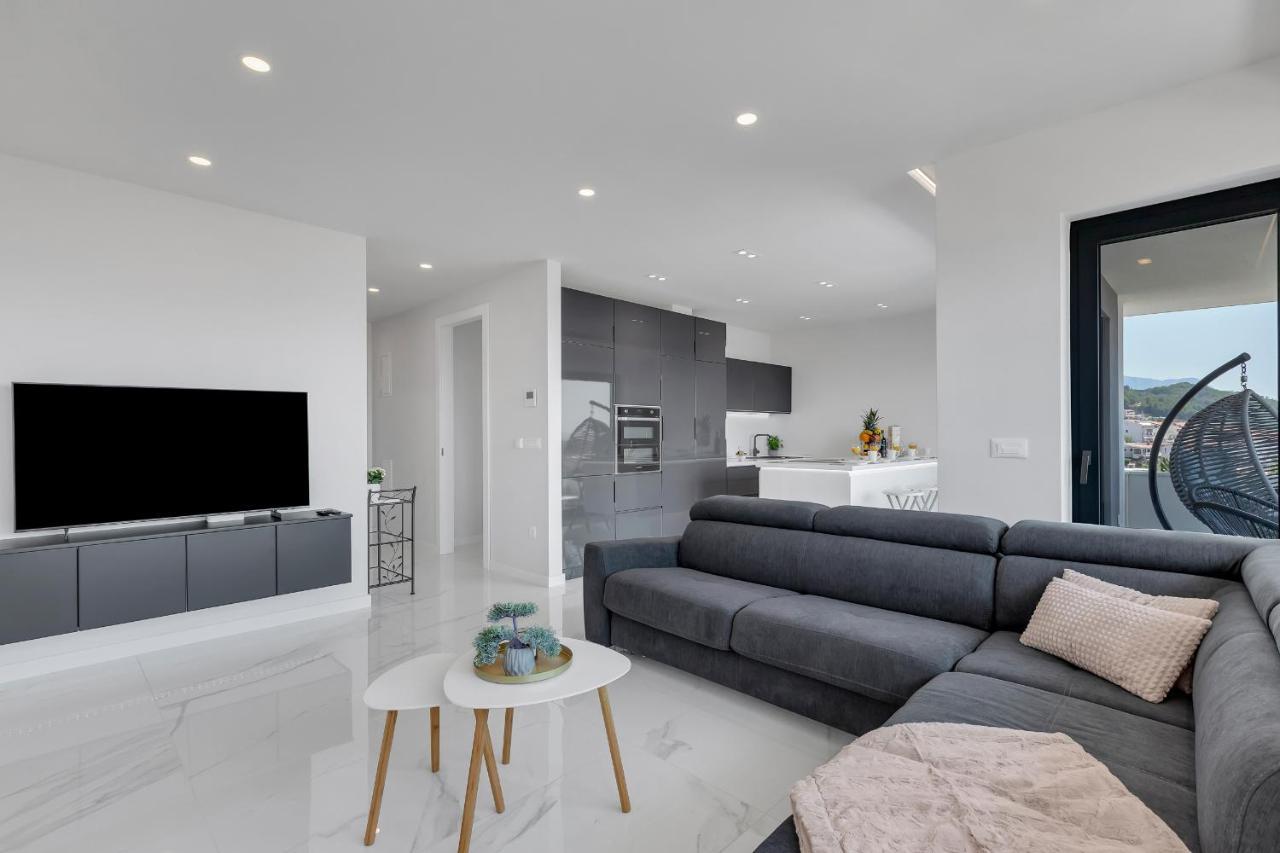 Luxury Seaview Dzenan Apartman *