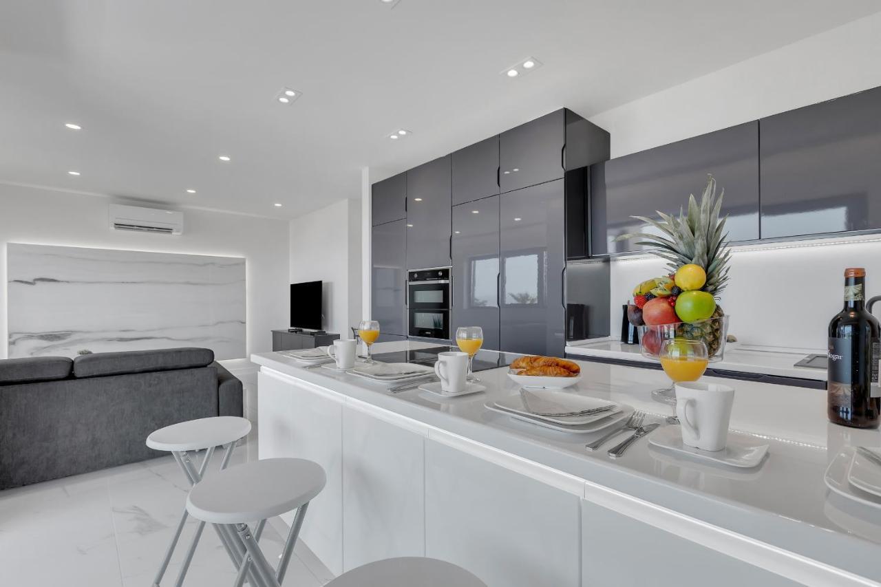Luxury Seaview Dzenan Apartment *